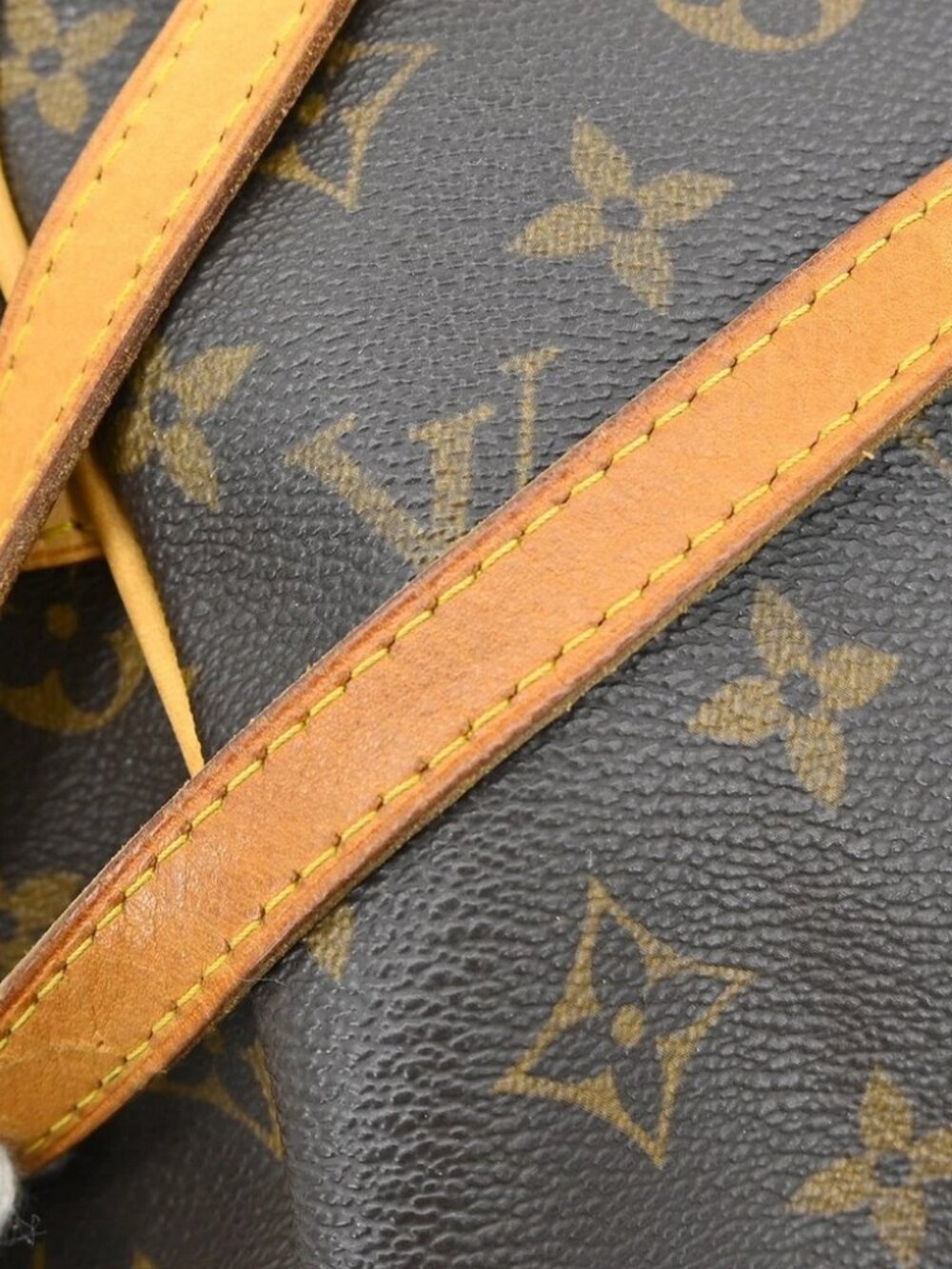 Louis Vuitton Monogram Montorgueil PM Handbag - Picture 3 of 15